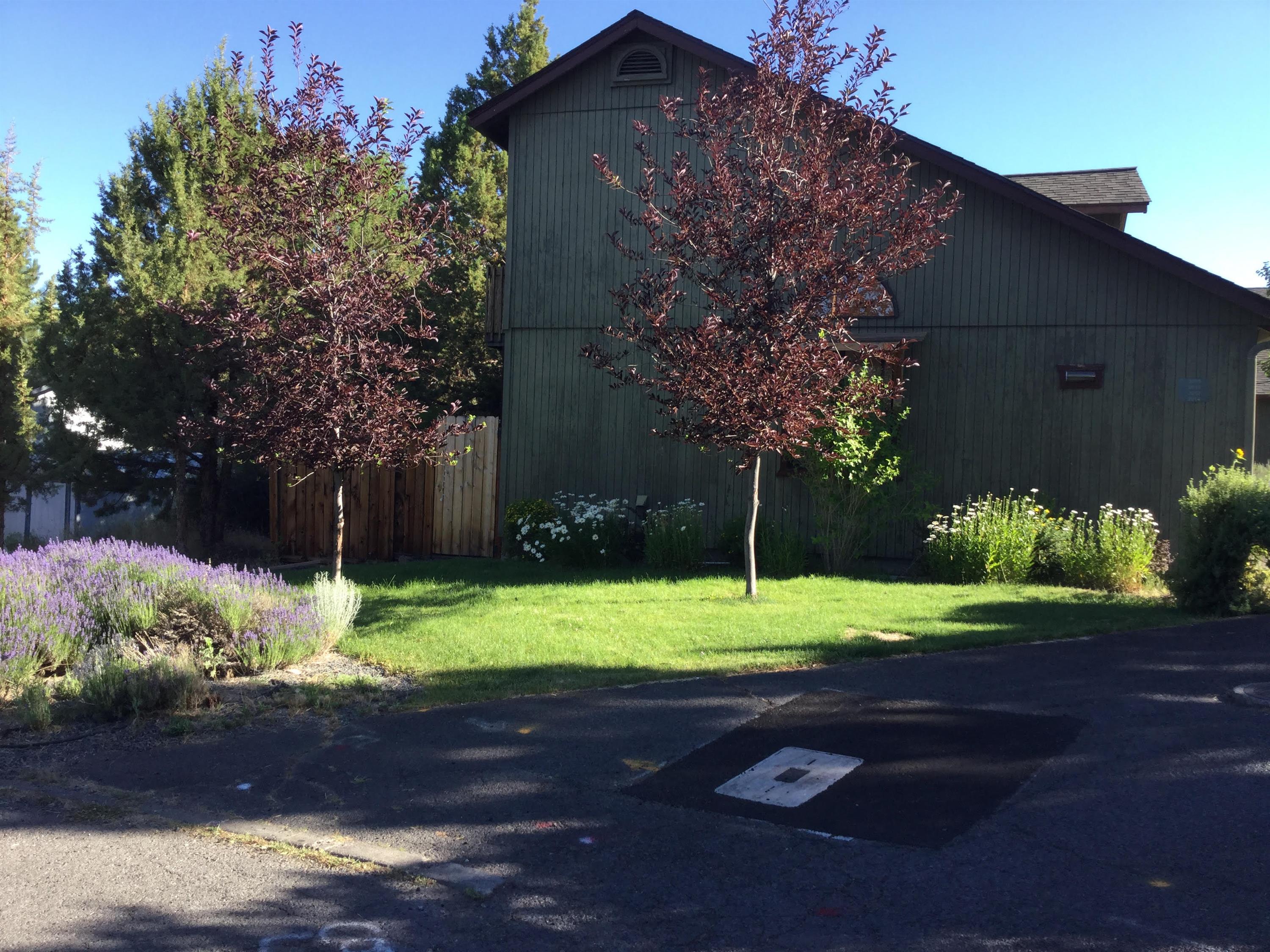 2012 Northeast Patterson Court